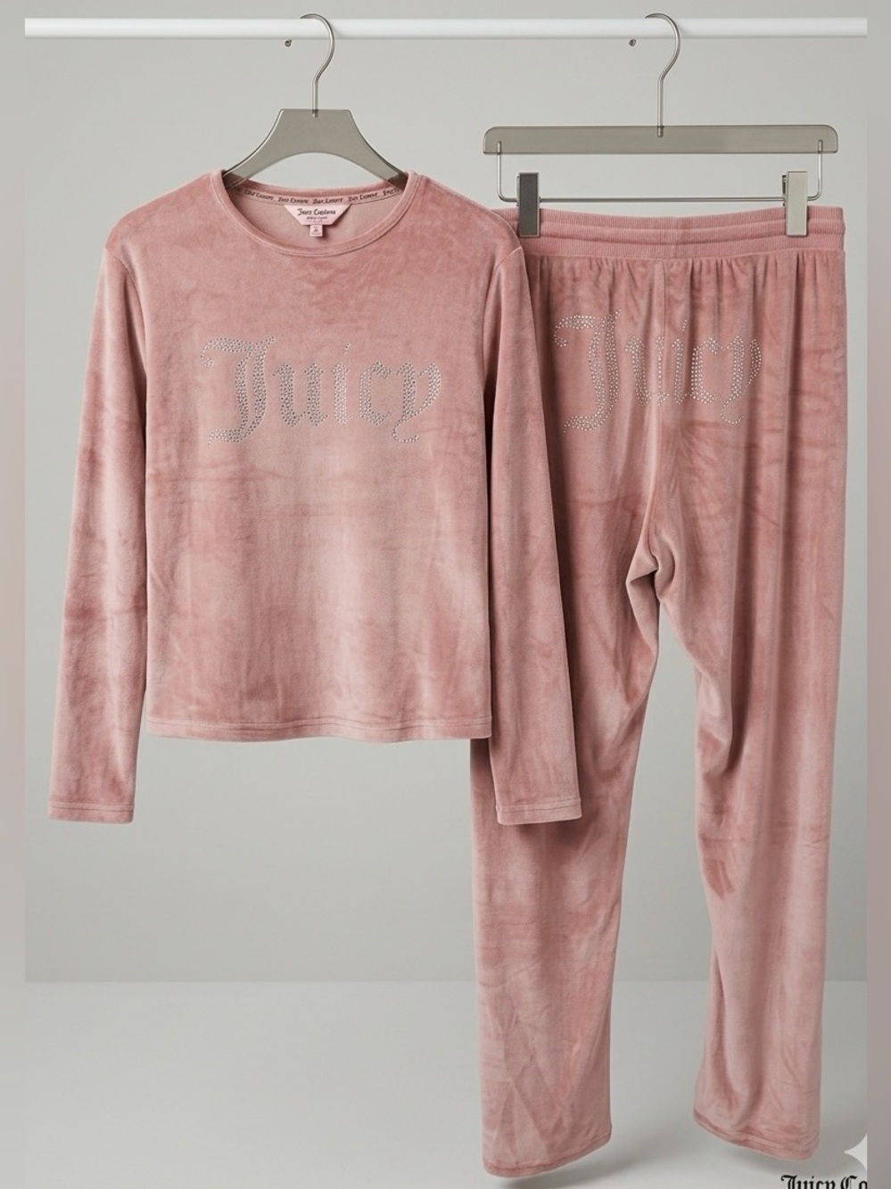 Juicy Couture Y2K Women’s Blush Pink Velour Pajama Set w/ Rhinestone 'Juicy' Log